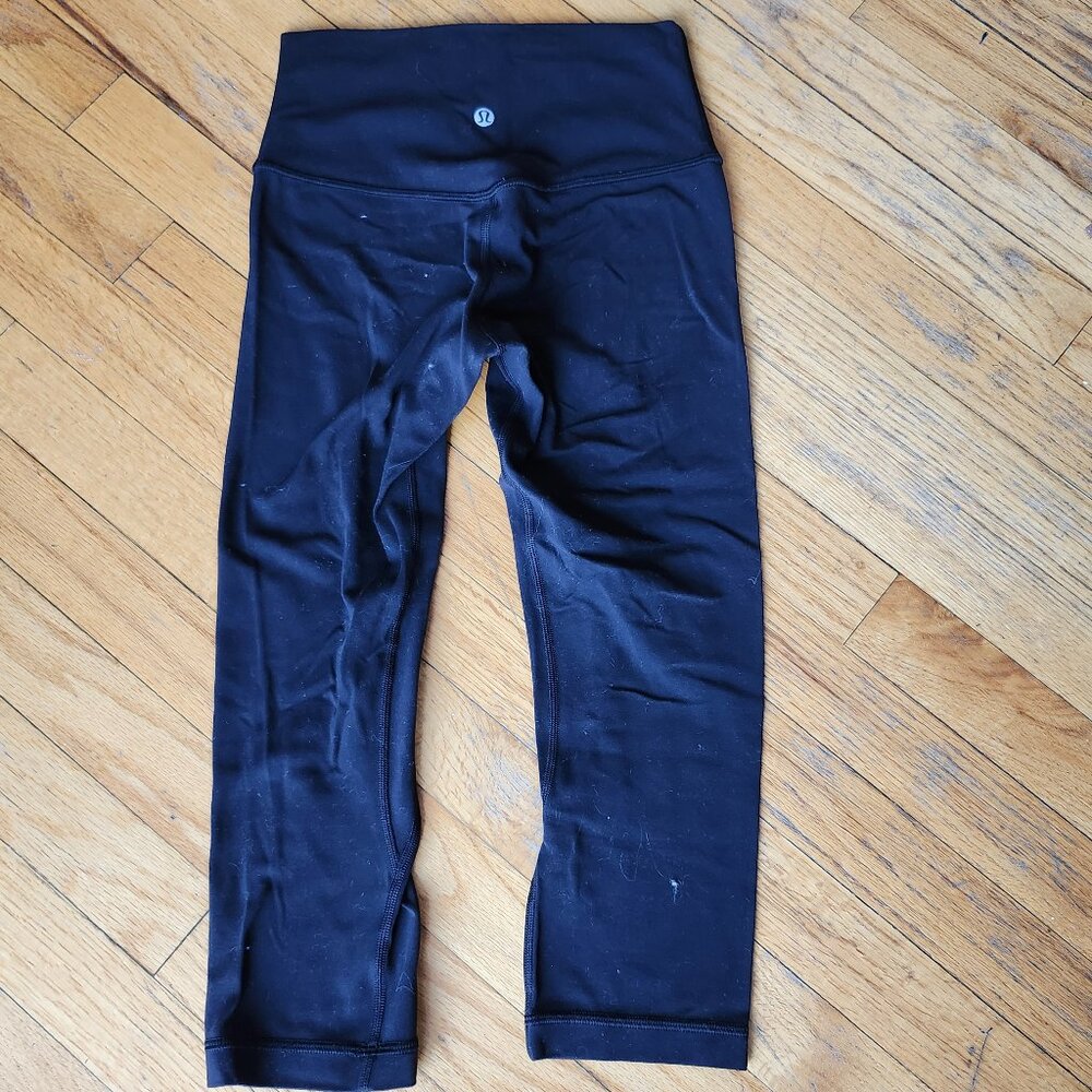 lululemon short leggings capri